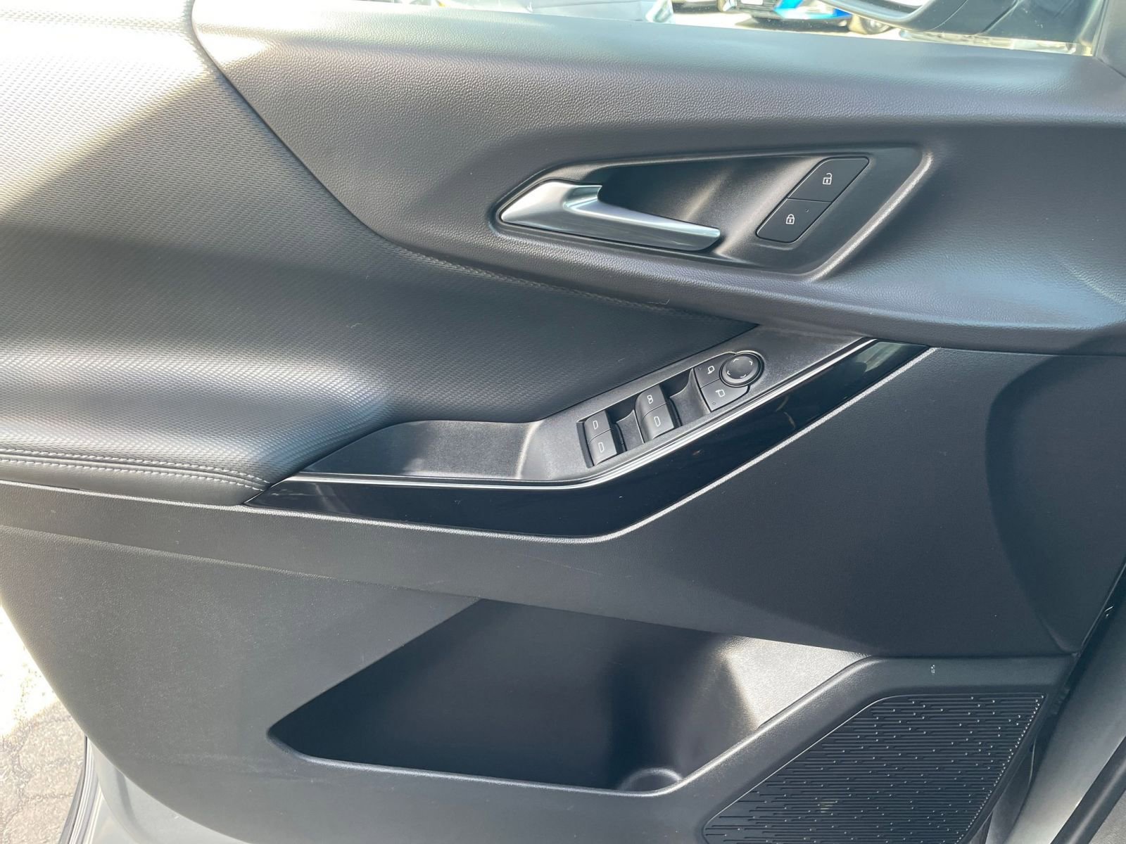 Thumbnail: 2025 Chevrolet Equinox - 18