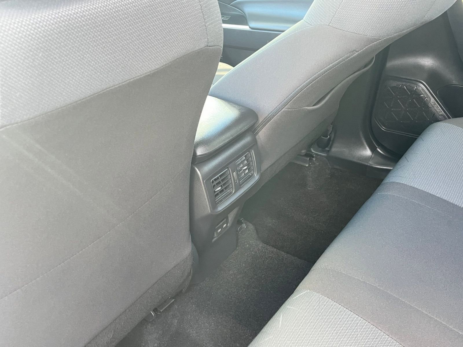 Thumbnail: 2025 Toyota RAV4 - 24