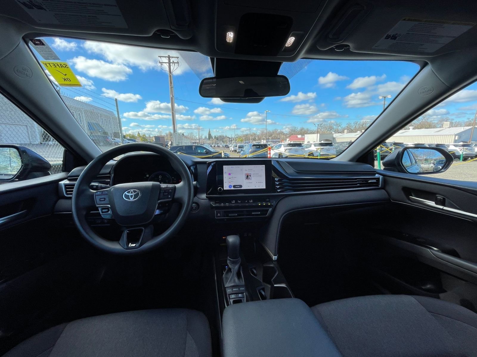 Thumbnail: 2025 Toyota Camry - 32