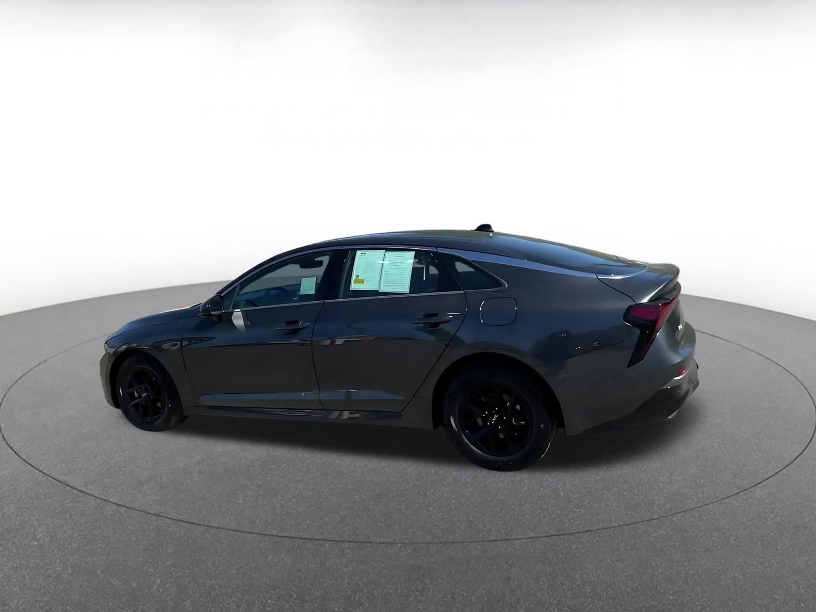 Thumbnail: 2025 Kia K5 - 10