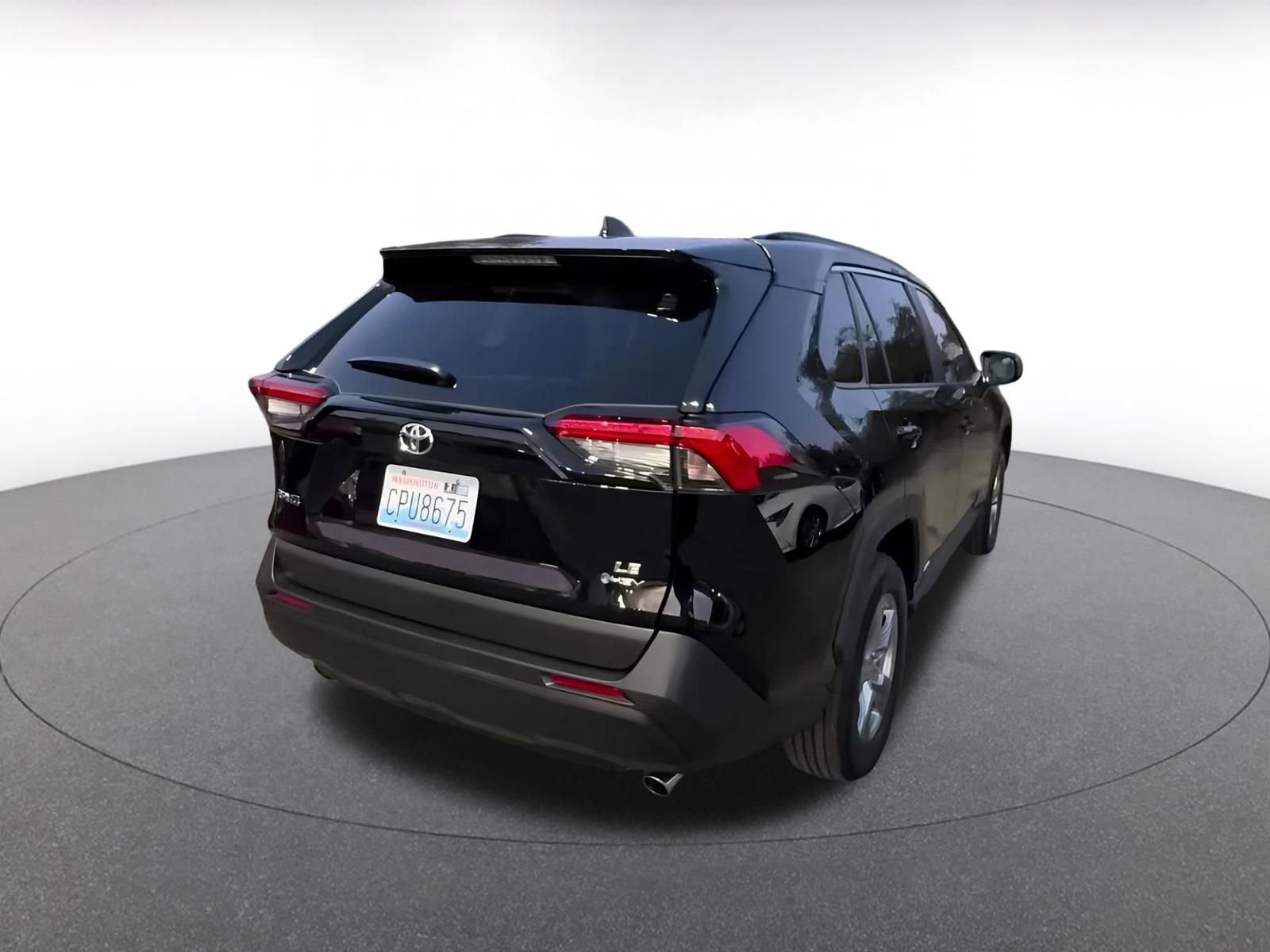 Thumbnail: 2025 Toyota RAV4 - 15