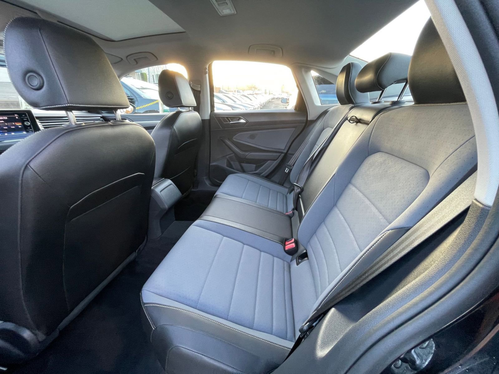 Thumbnail: 2025 Volkswagen Jetta - 25