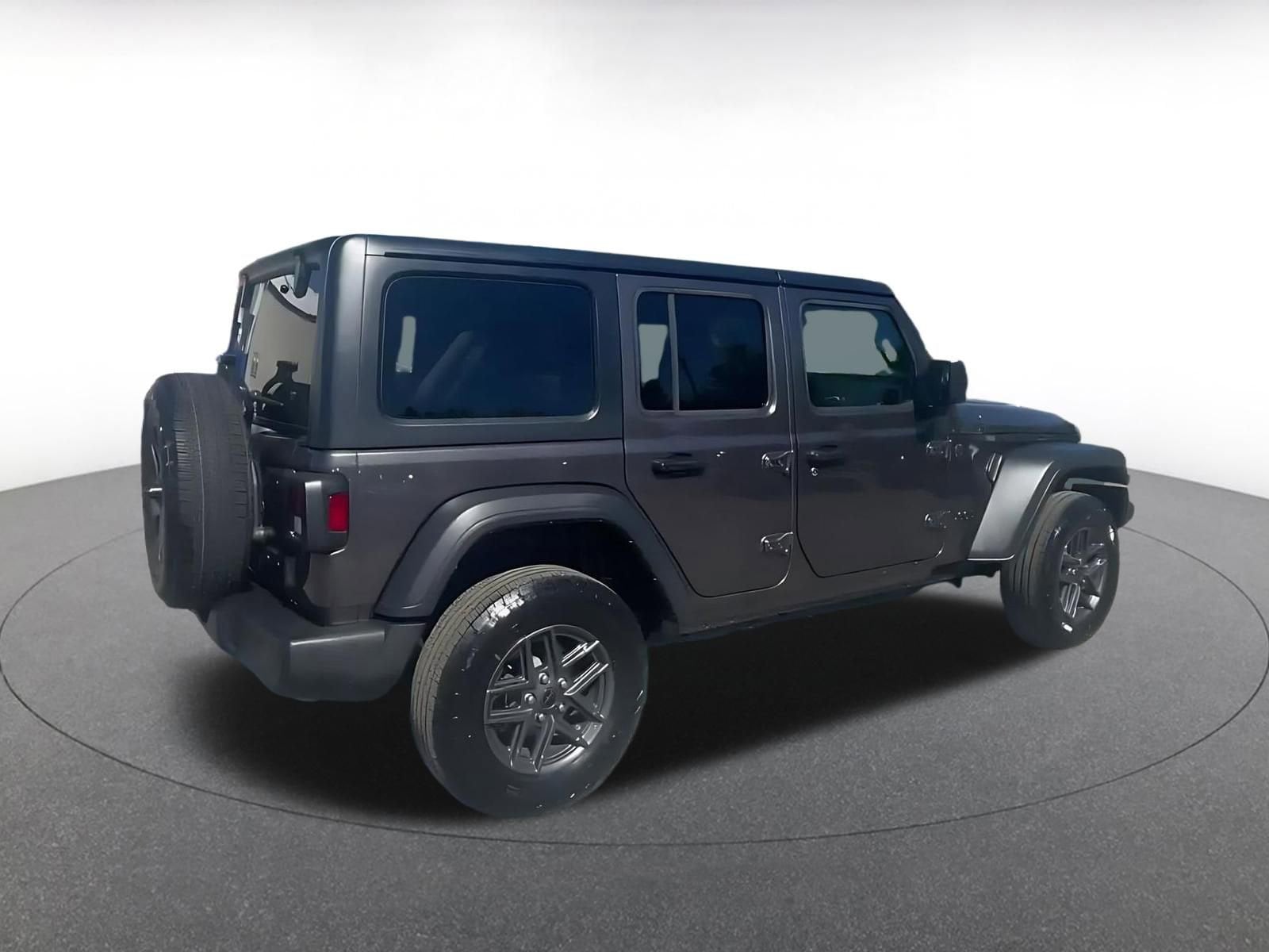Thumbnail: 2025 Jeep Wrangler - 10