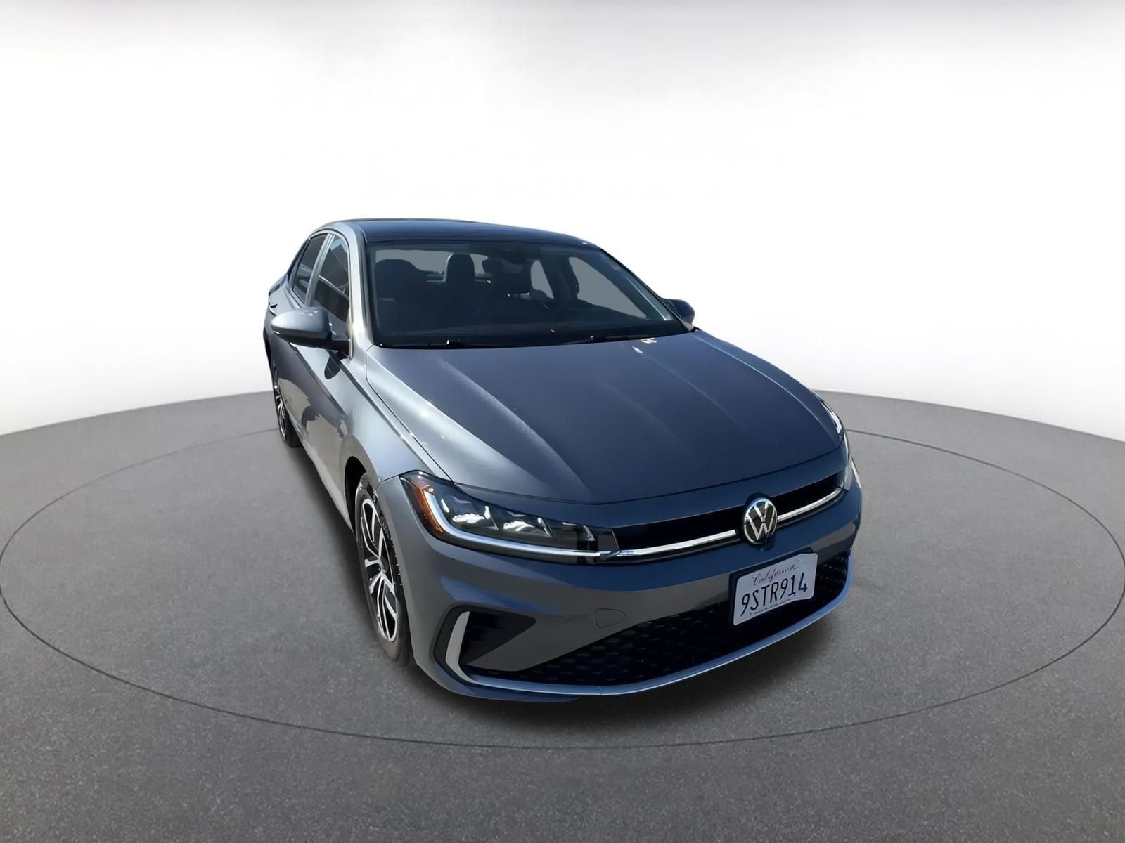 Thumbnail: 2025 Volkswagen Jetta - 3