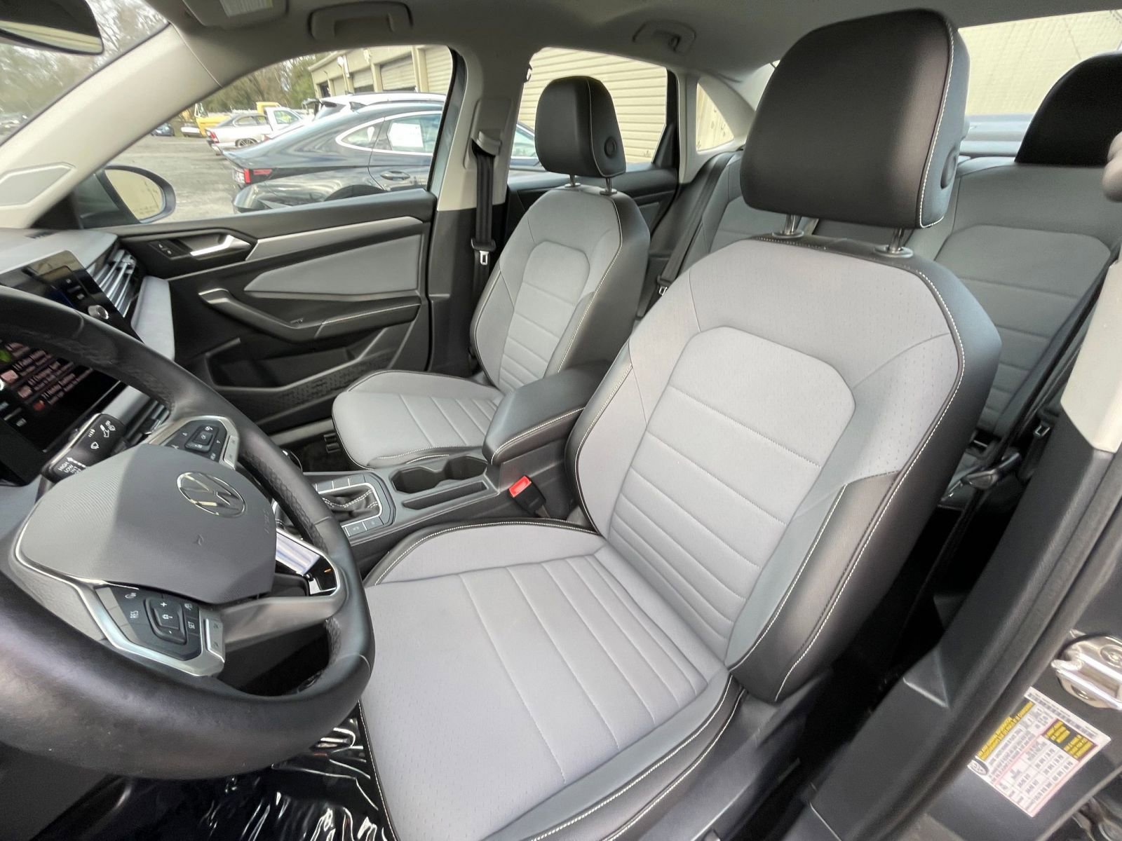 Thumbnail: 2025 Volkswagen Jetta - 35