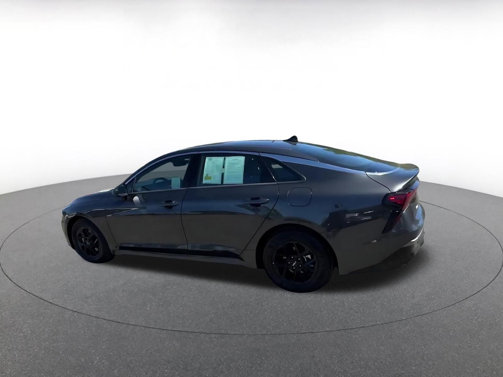 Thumbnail: 2025 Kia K5 - 10