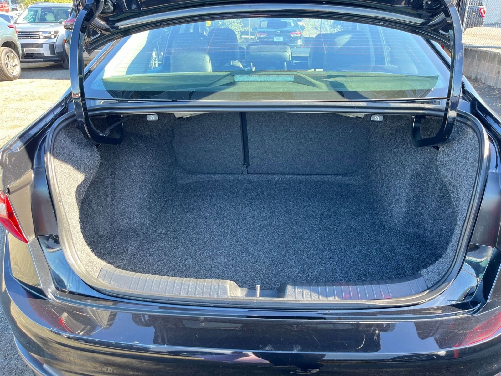 Thumbnail: 2025 Volkswagen Jetta - 30