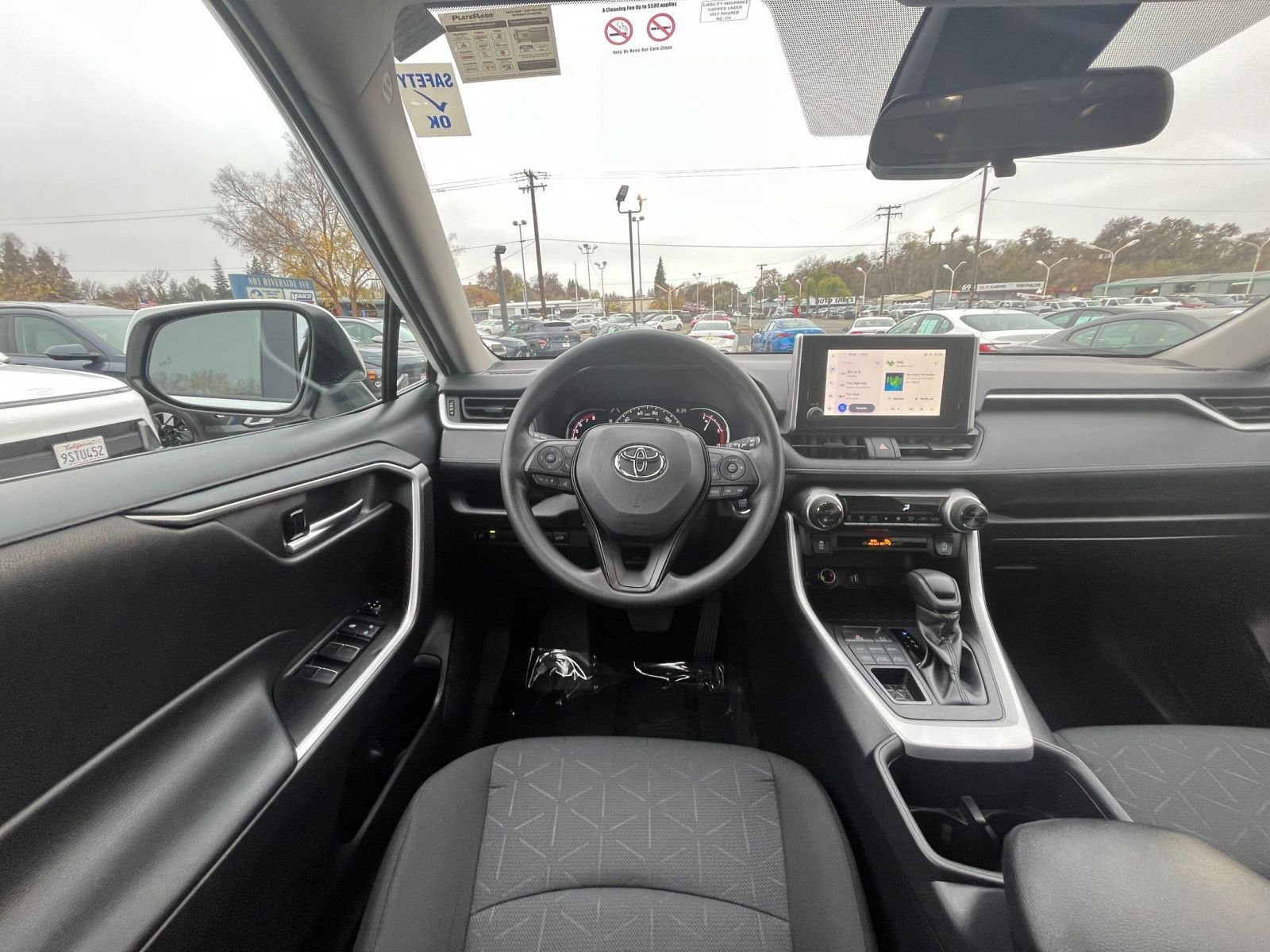 Thumbnail: 2025 Toyota RAV4 - 35