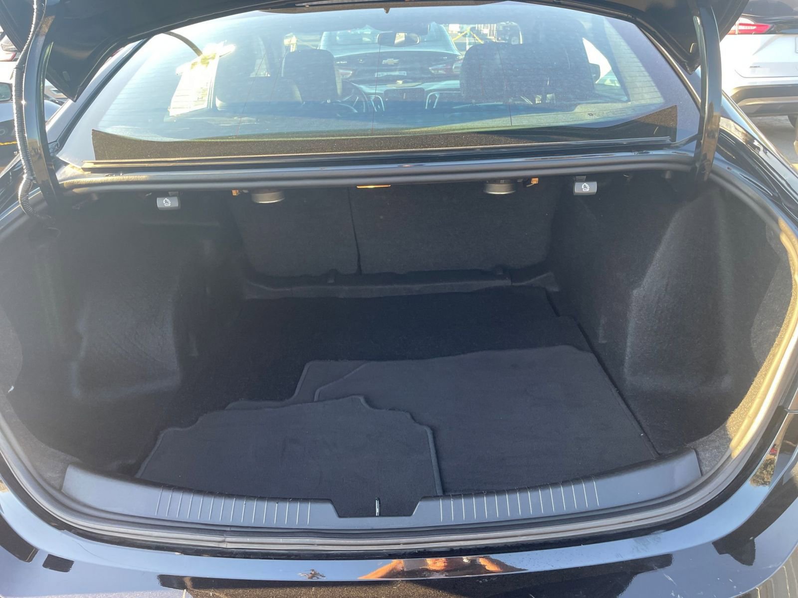 Thumbnail: 2024 Chevrolet Malibu - 31