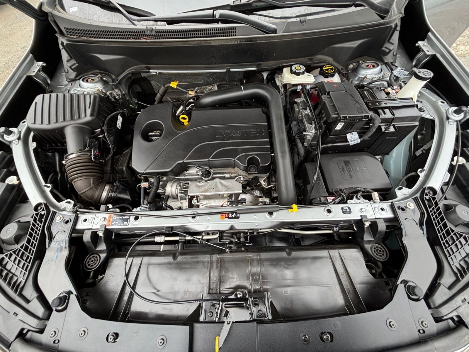 Thumbnail: 2024 GMC Terrain - 31