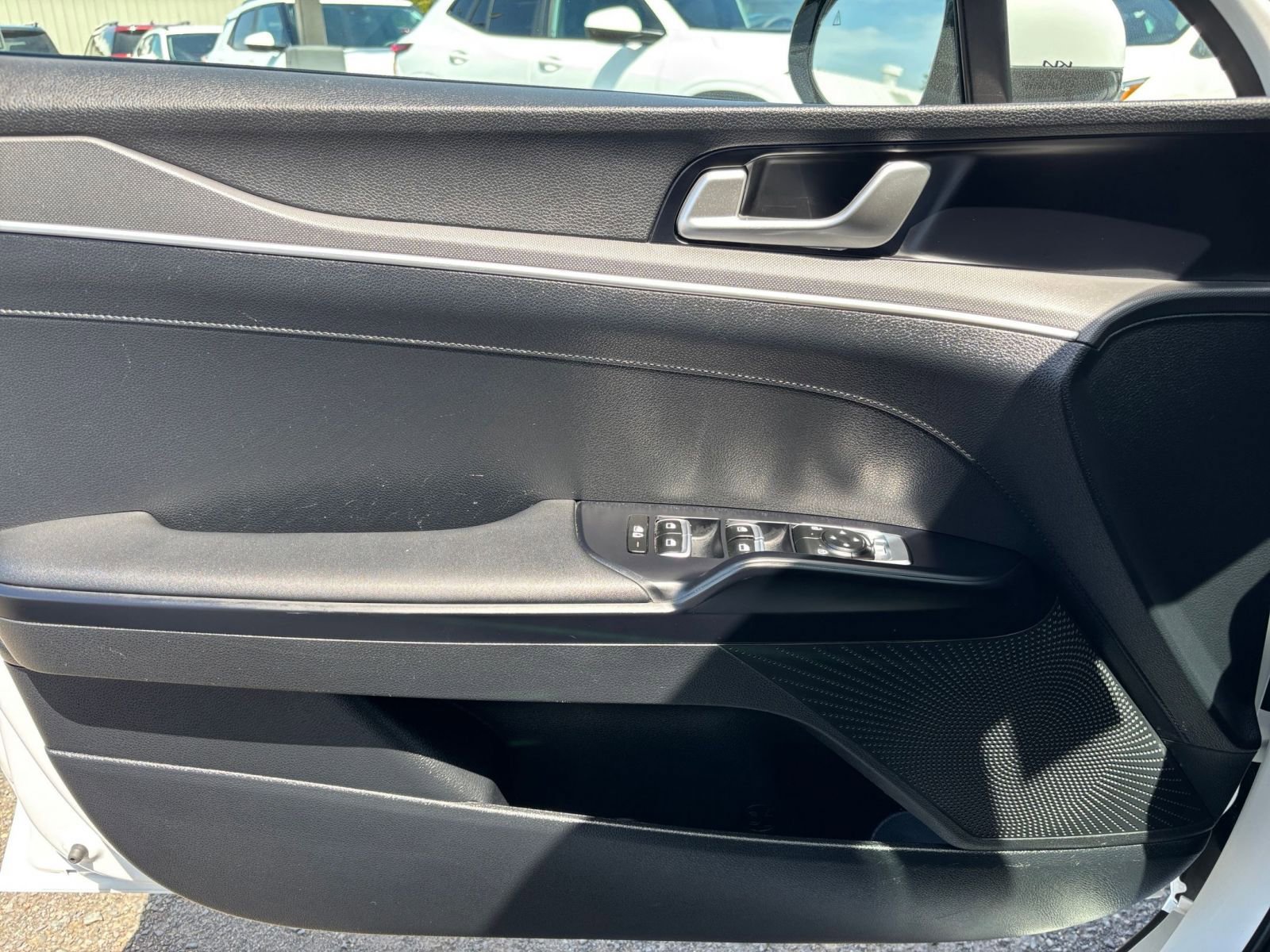 Thumbnail: 2025 Kia K5 - 18