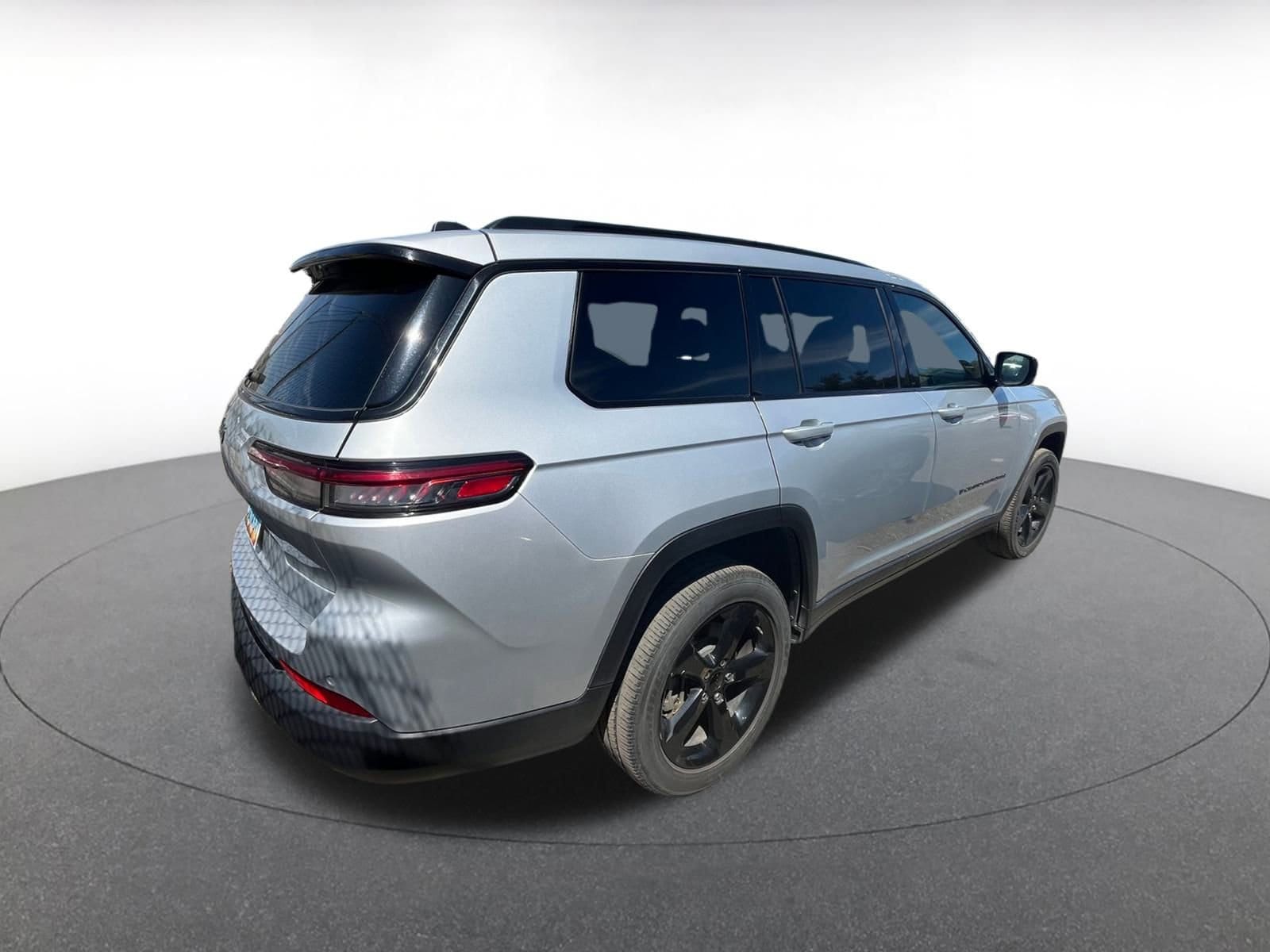Thumbnail: 2023 Kia Niro - 5