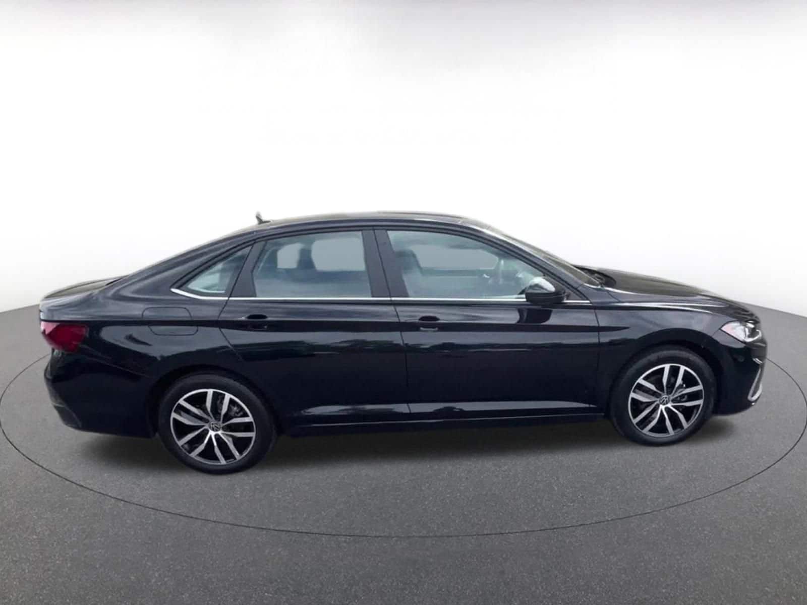 Thumbnail: 2025 Volkswagen Jetta - 15