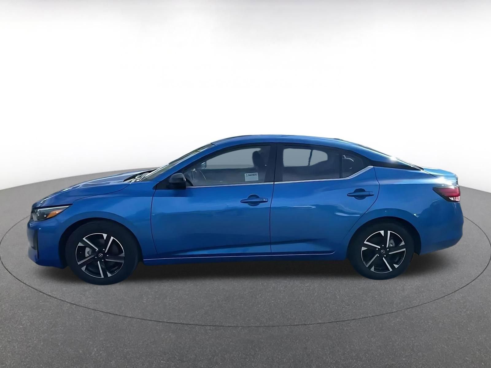 Thumbnail: 2025 Nissan Sentra - 9