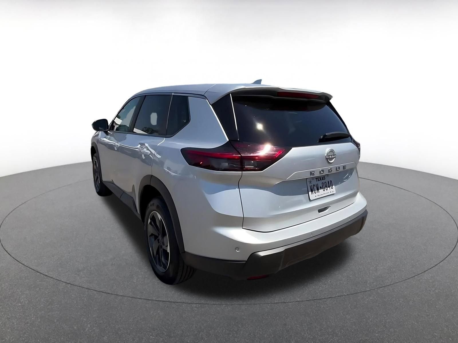 Thumbnail: 2025 Nissan Rogue - 11