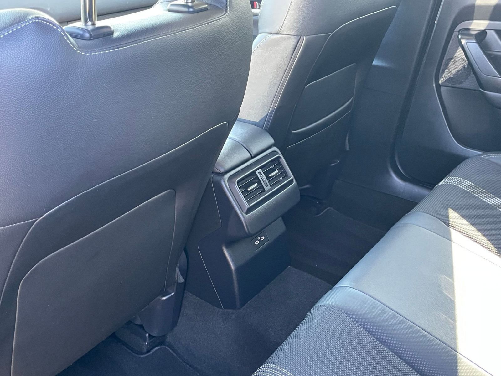 Thumbnail: 2025 Mazda CX-50 - 23