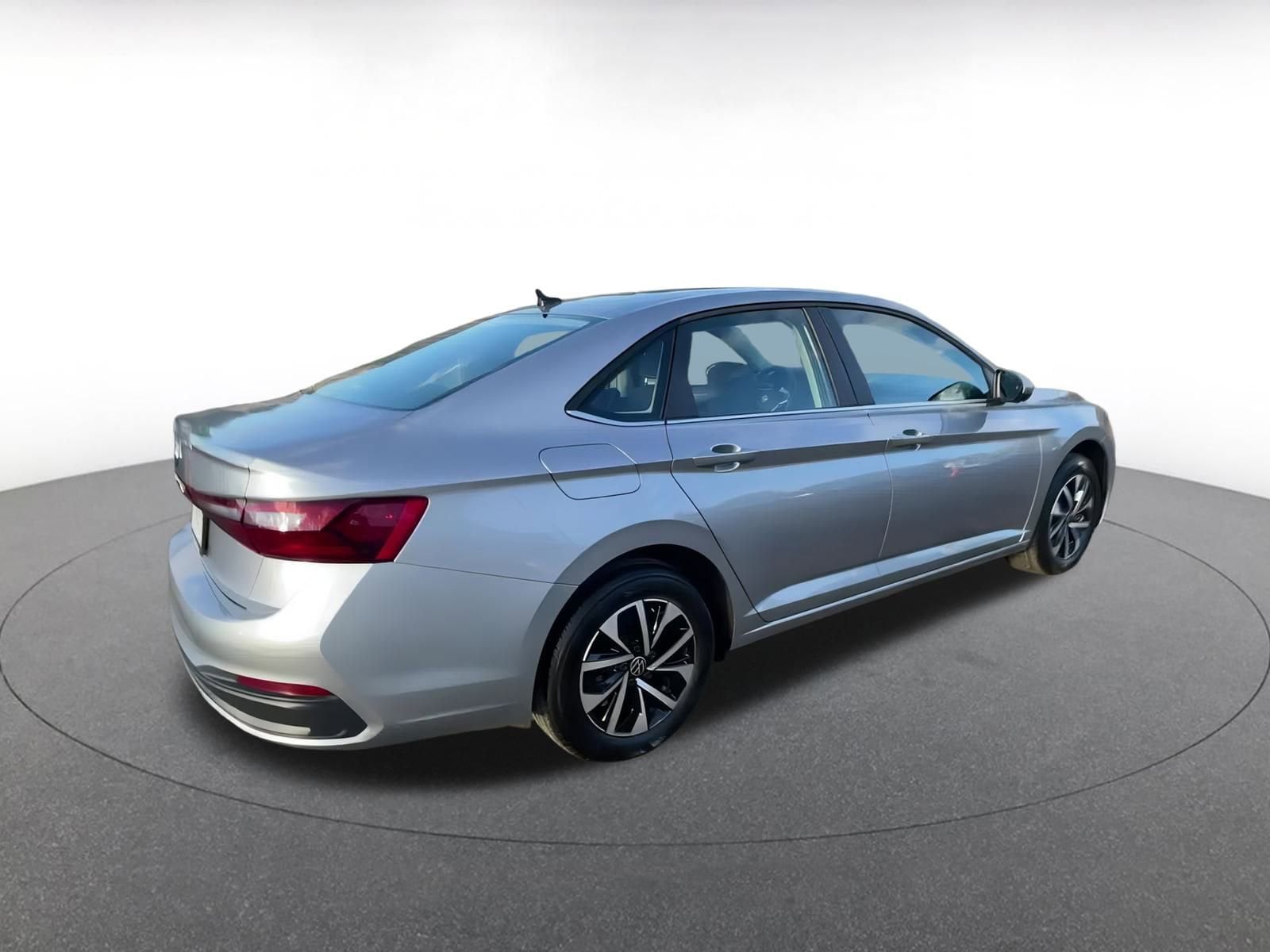 Thumbnail: 2025 Volkswagen Jetta - 15