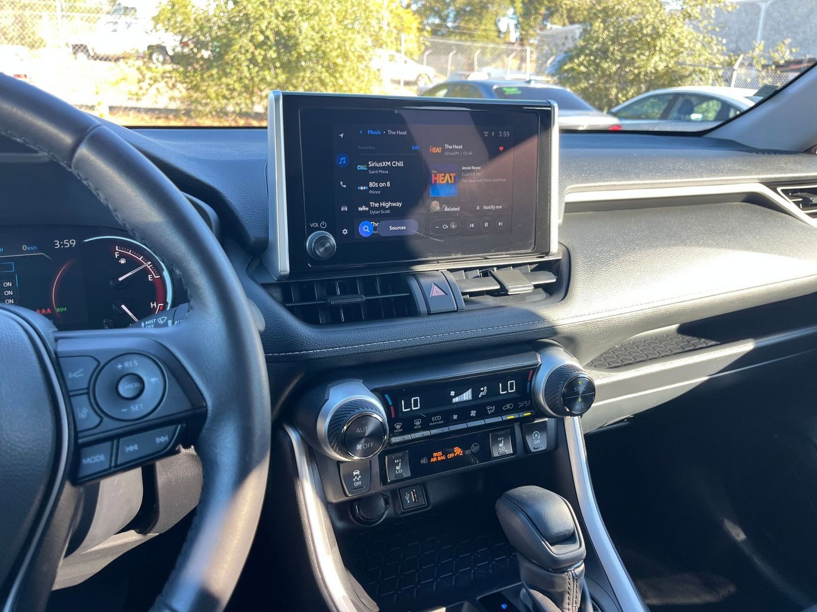 Thumbnail: 2025 Toyota RAV4 - 27