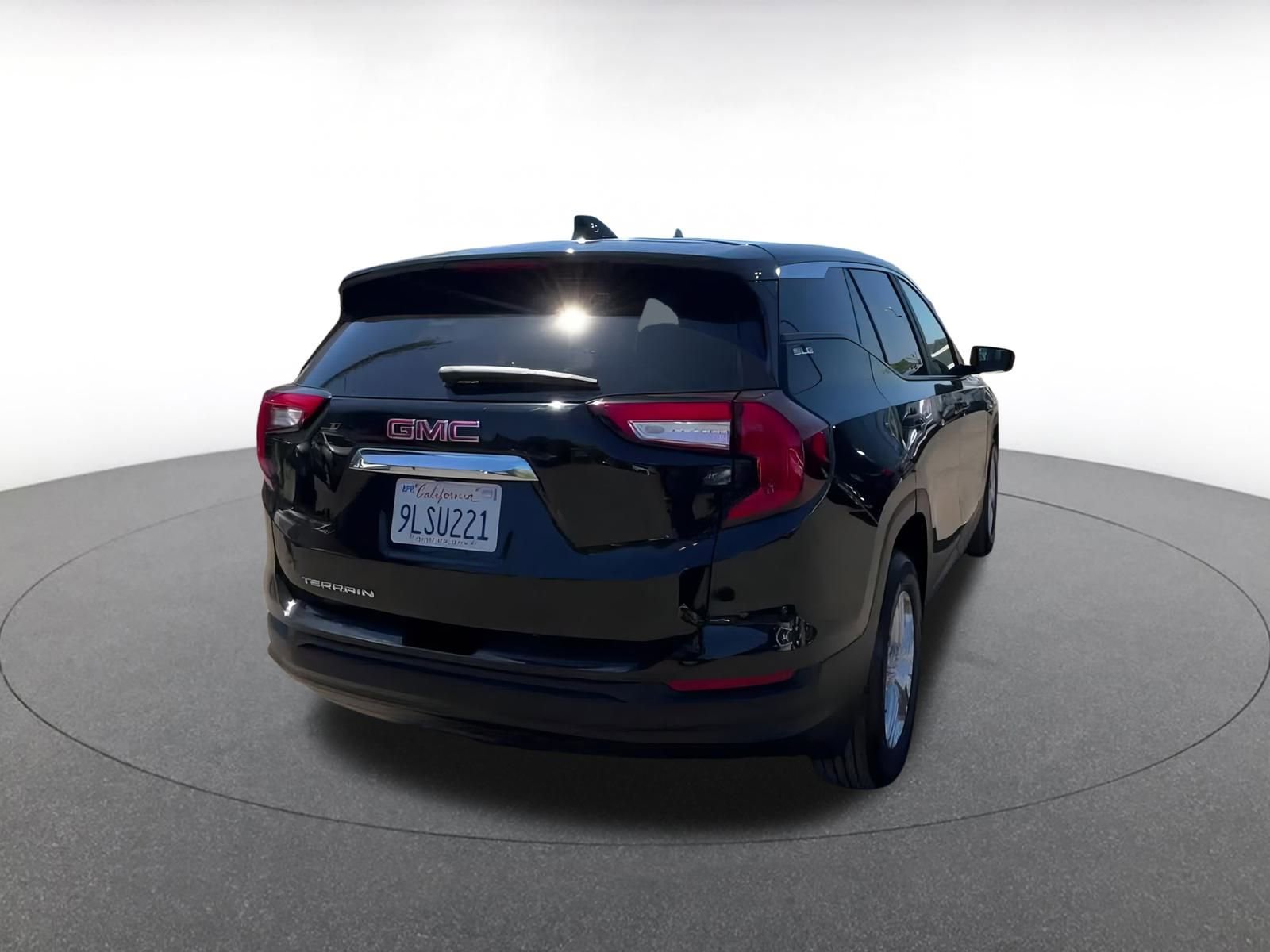Thumbnail: 2024 GMC Terrain - 15
