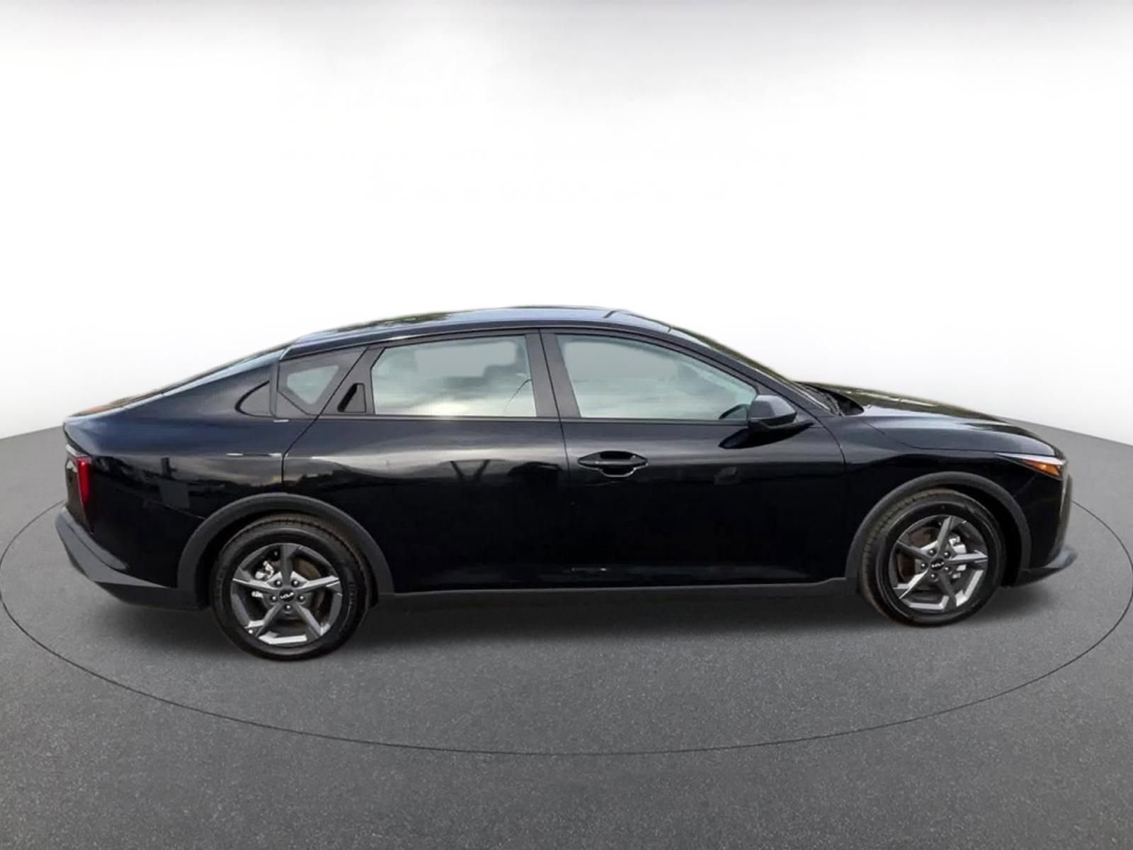 Thumbnail: 2025 Kia K4 - 16