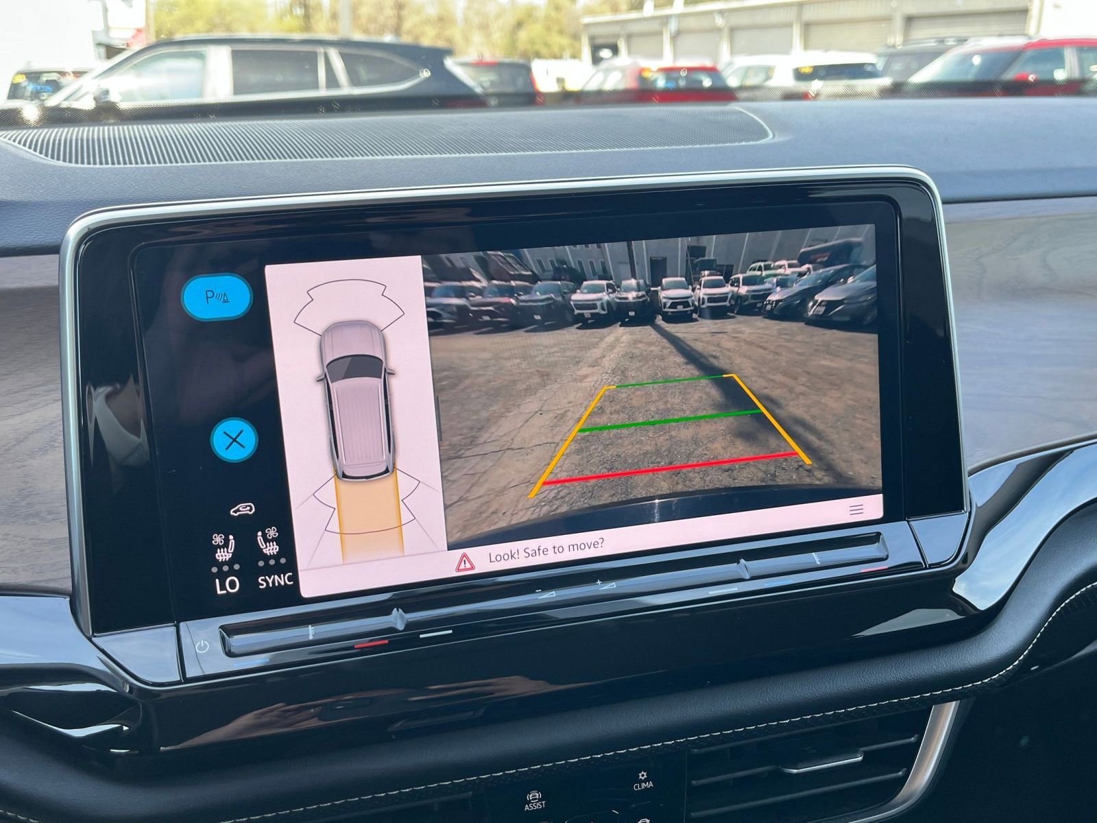 Thumbnail: 2025 Volkswagen Atlas - 27