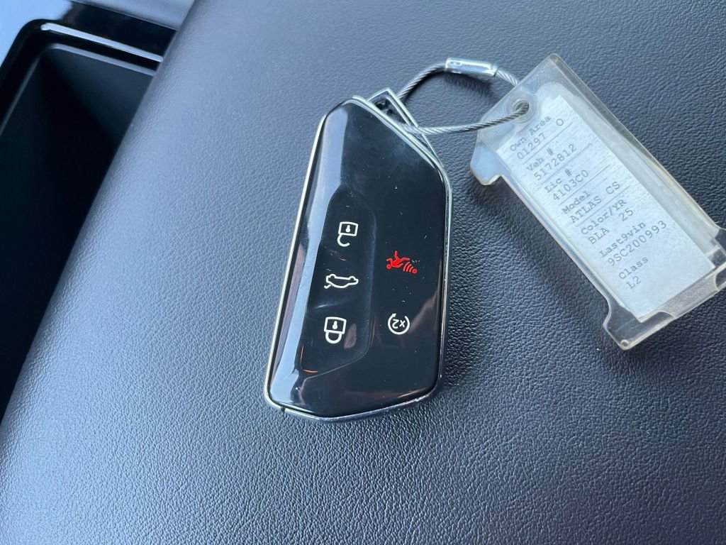 Thumbnail: 2025 Volkswagen Atlas - 30