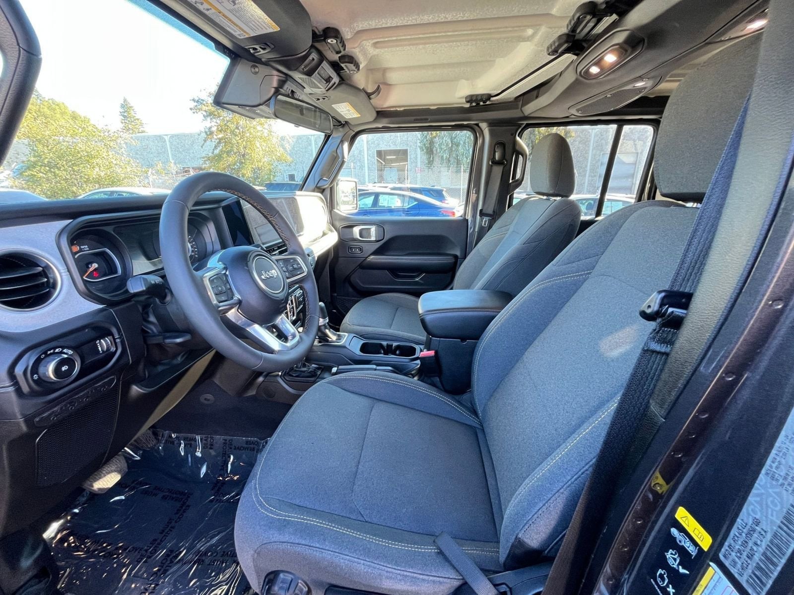 Thumbnail: 2025 Jeep Wrangler - 33