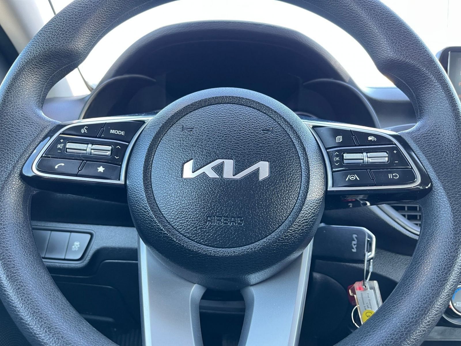 Thumbnail: 2024 Kia Forte - 26