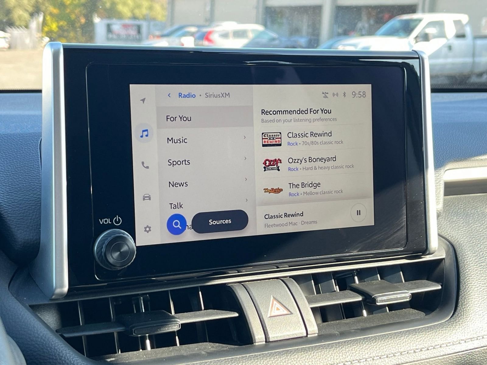 Thumbnail: 2025 Toyota RAV4 - 21