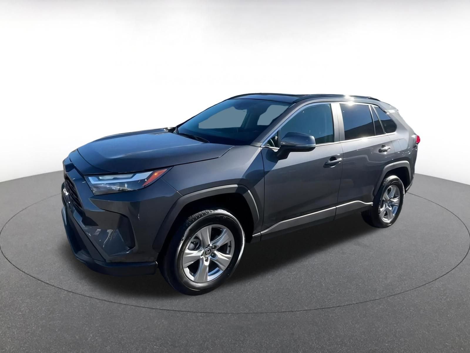 Thumbnail: 2025 Toyota RAV4 - 8