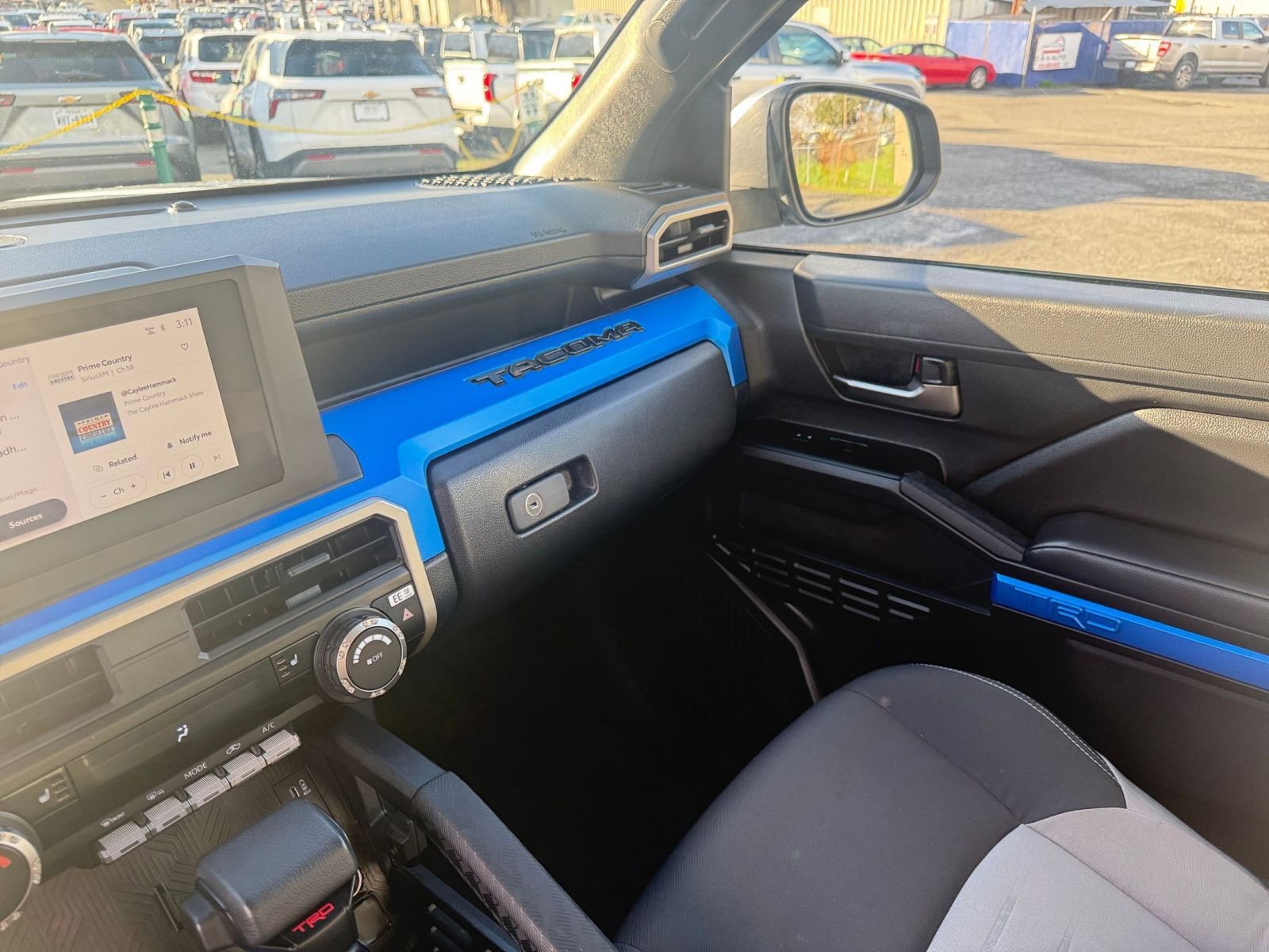 Thumbnail: 2025 Toyota Tacoma - 17