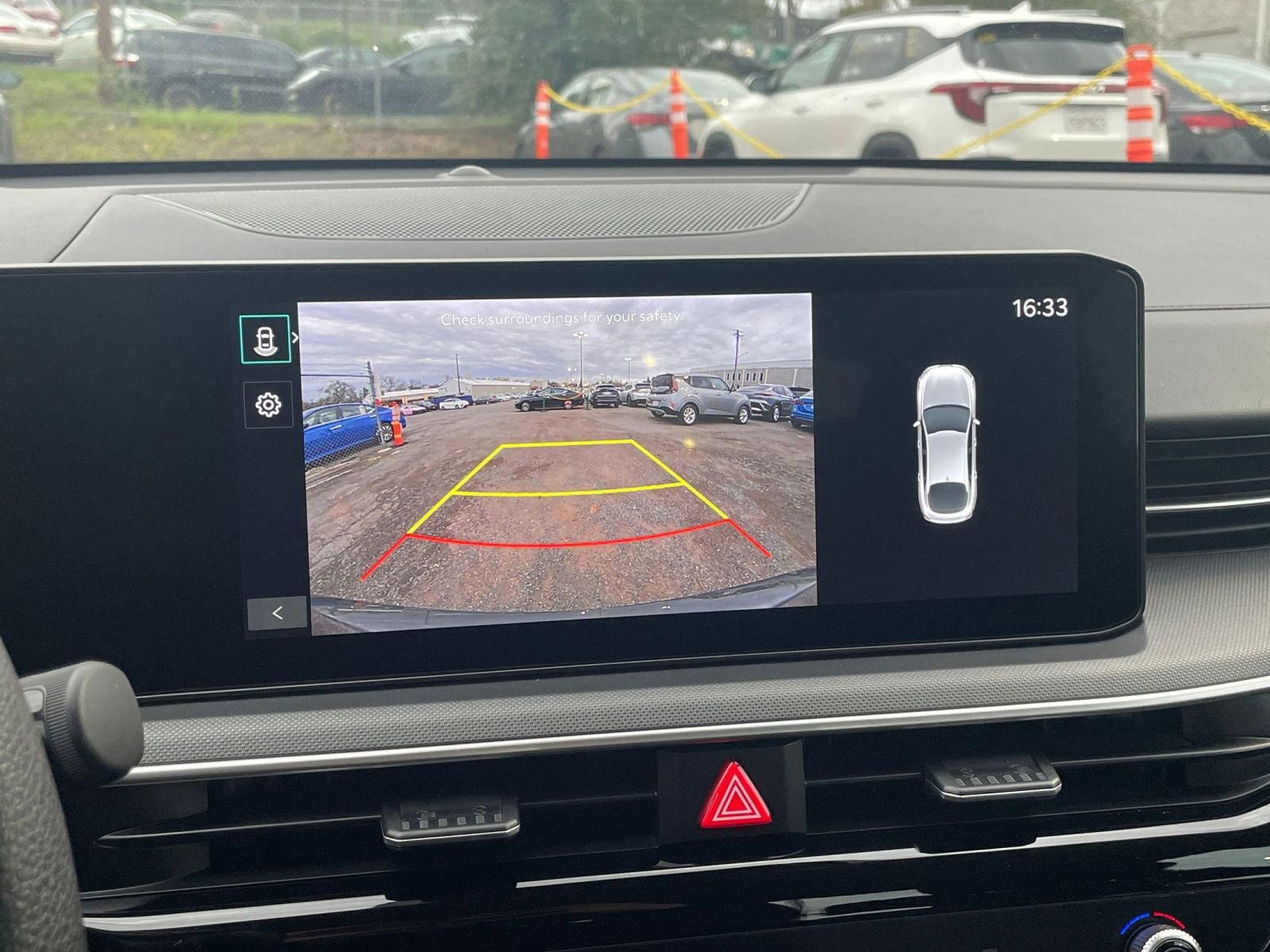 Thumbnail: 2025 Kia K5 - 22