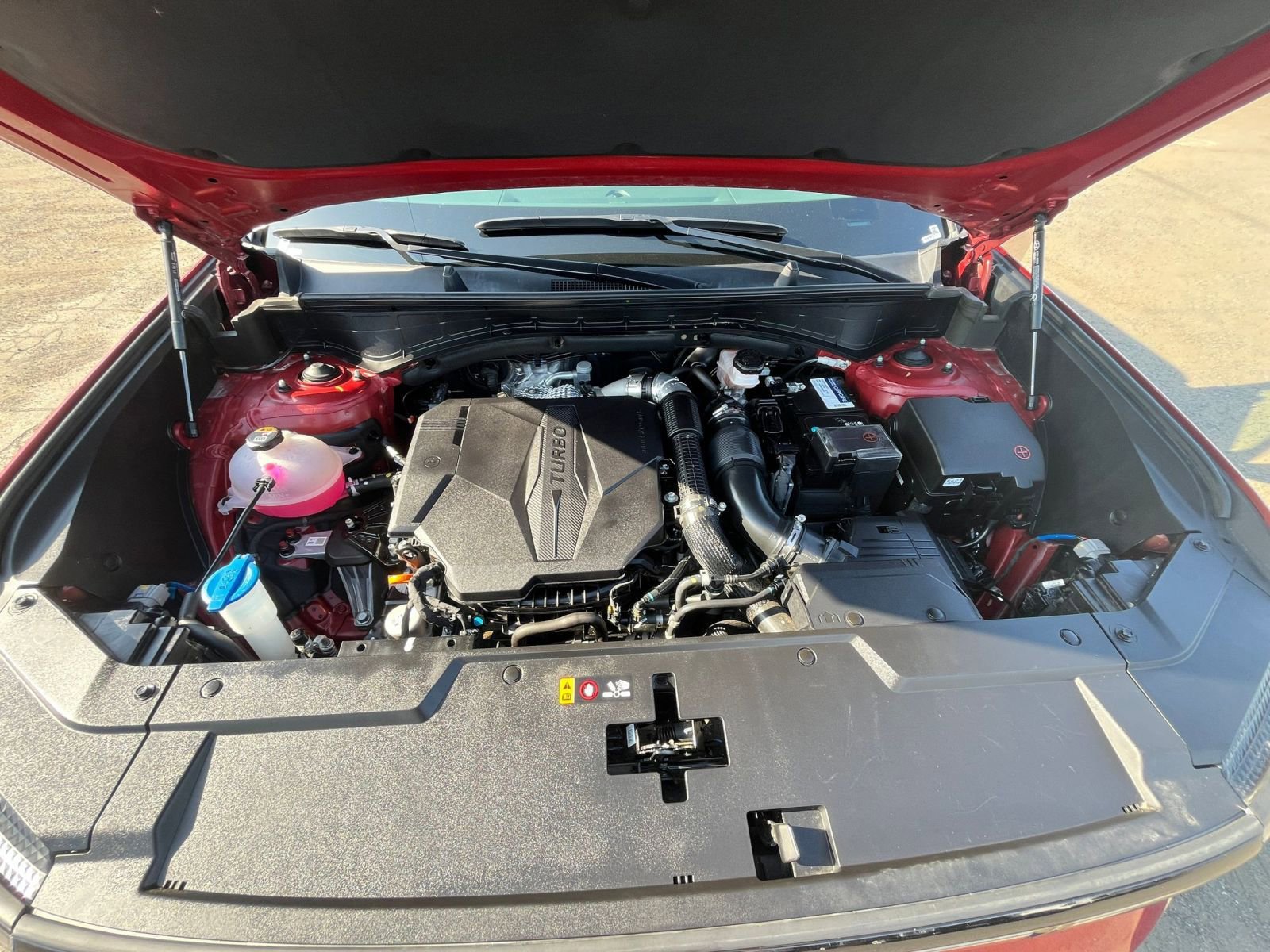 2024 Hyundai Santa Fe Limited 32