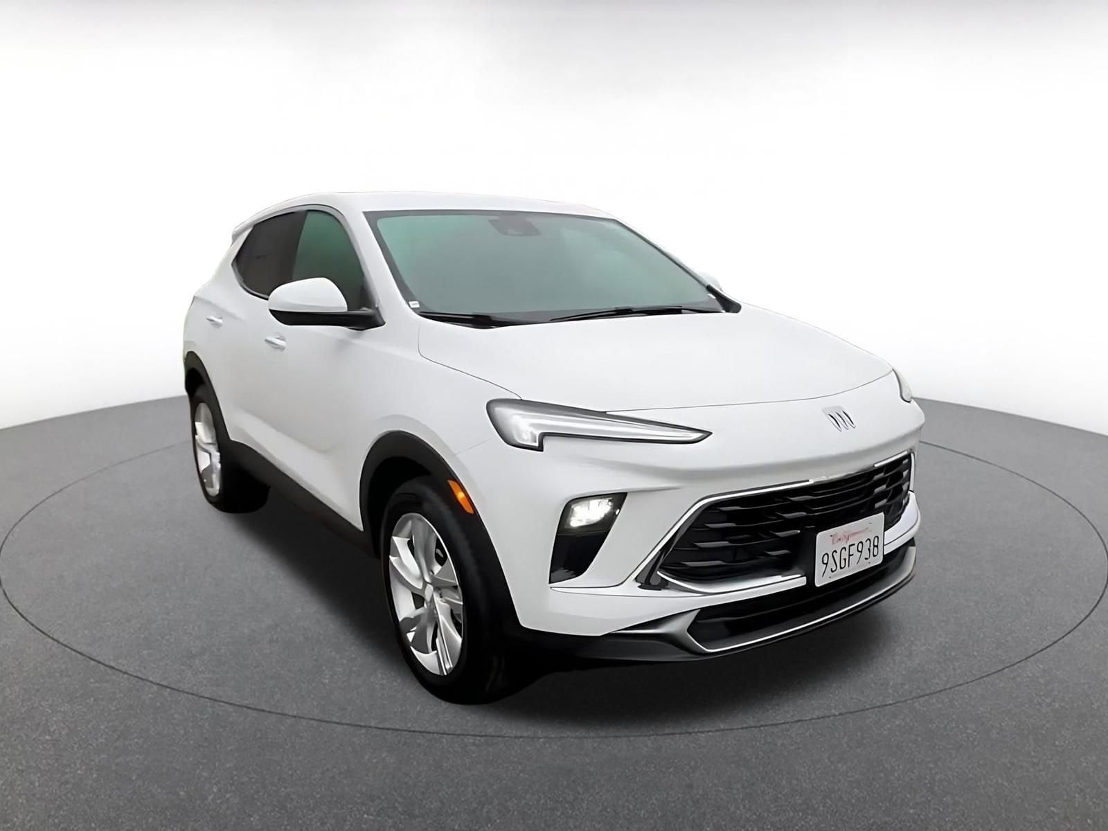 Thumbnail: 2025 Buick Encore GX - 3