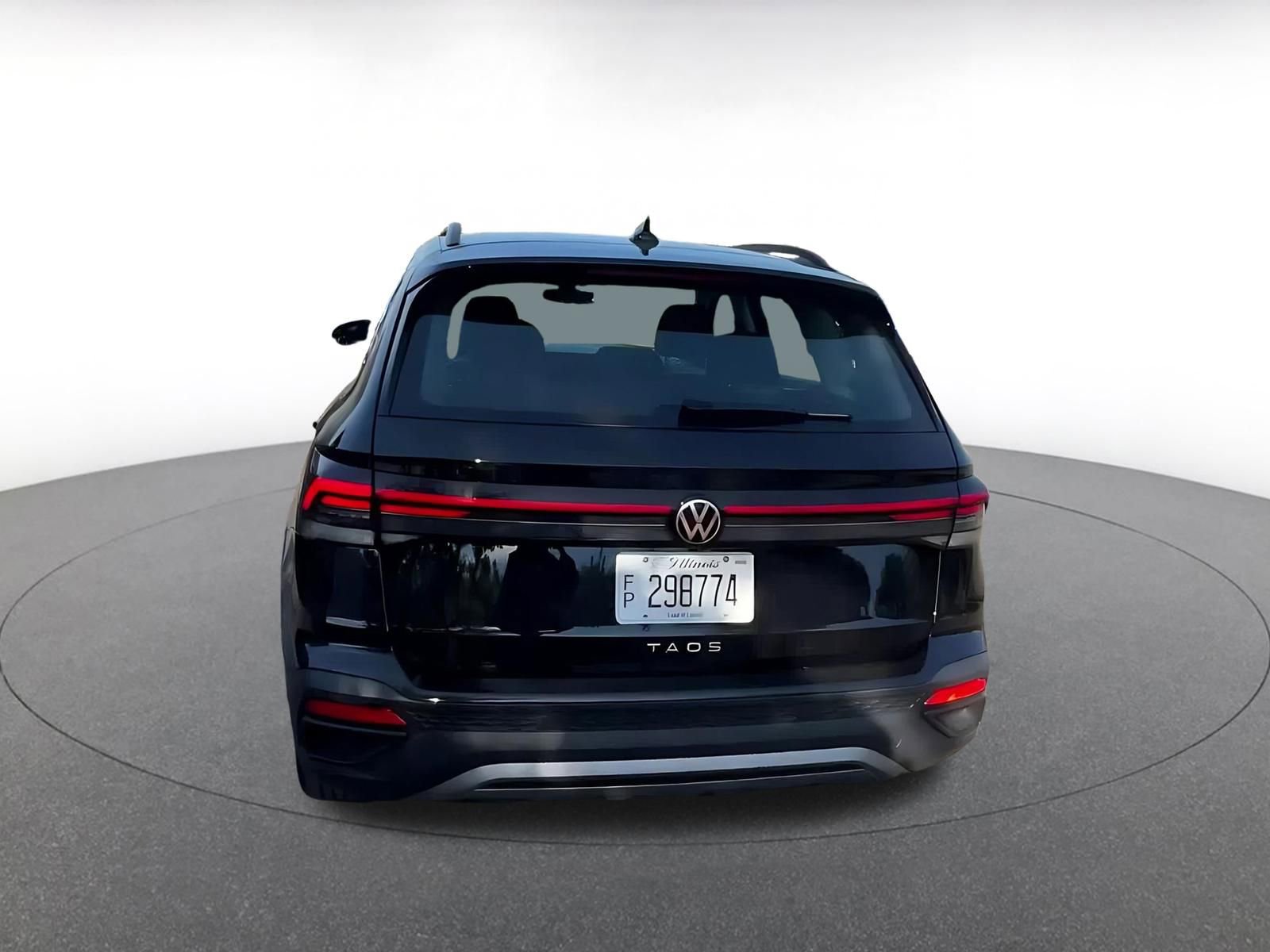 Thumbnail: 2025 Volkswagen Taos - 11