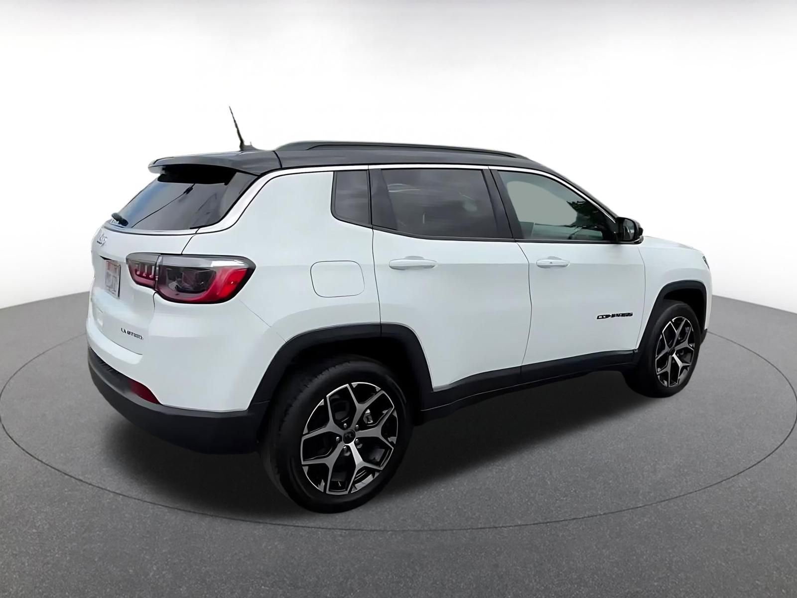 Thumbnail: 2025 Jeep Compass - 15