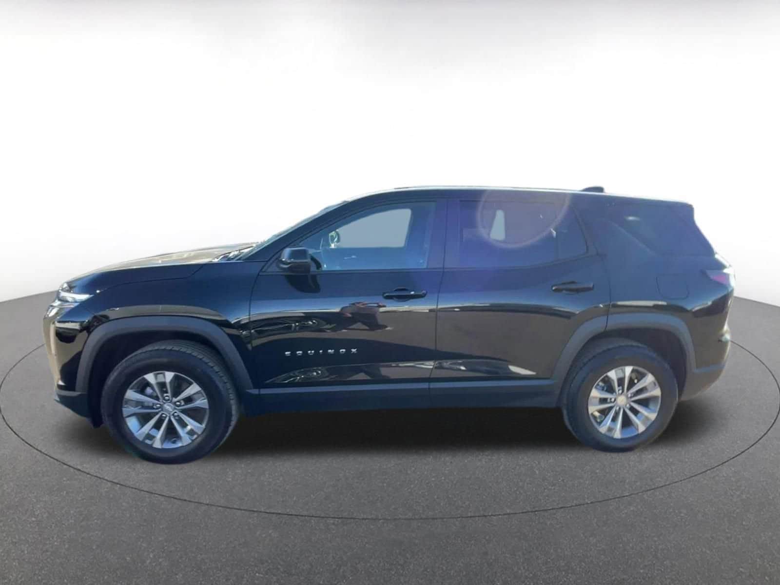 Thumbnail: 2025 Chevrolet Equinox - 9