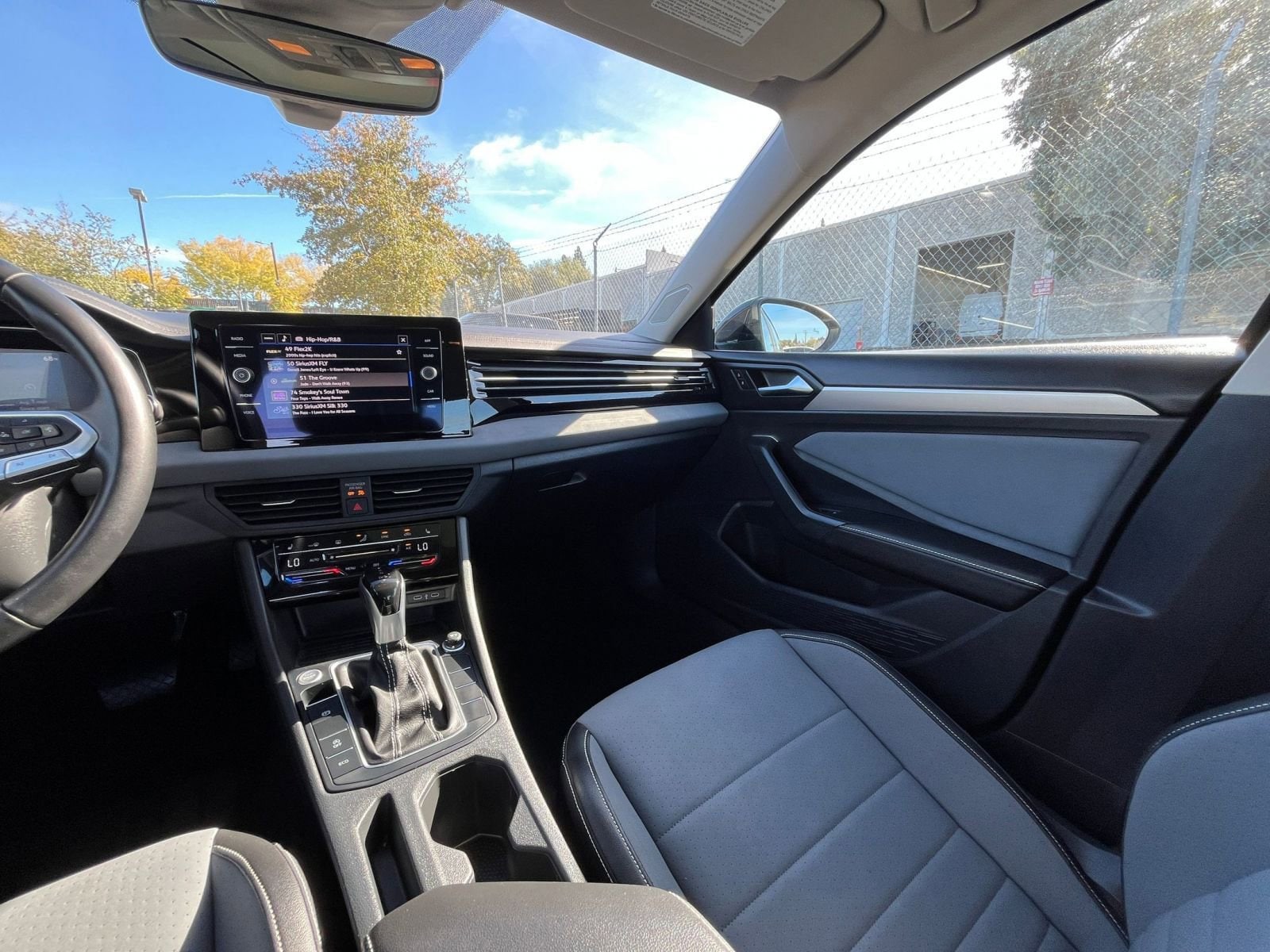 Thumbnail: 2025 Volkswagen Jetta - 34