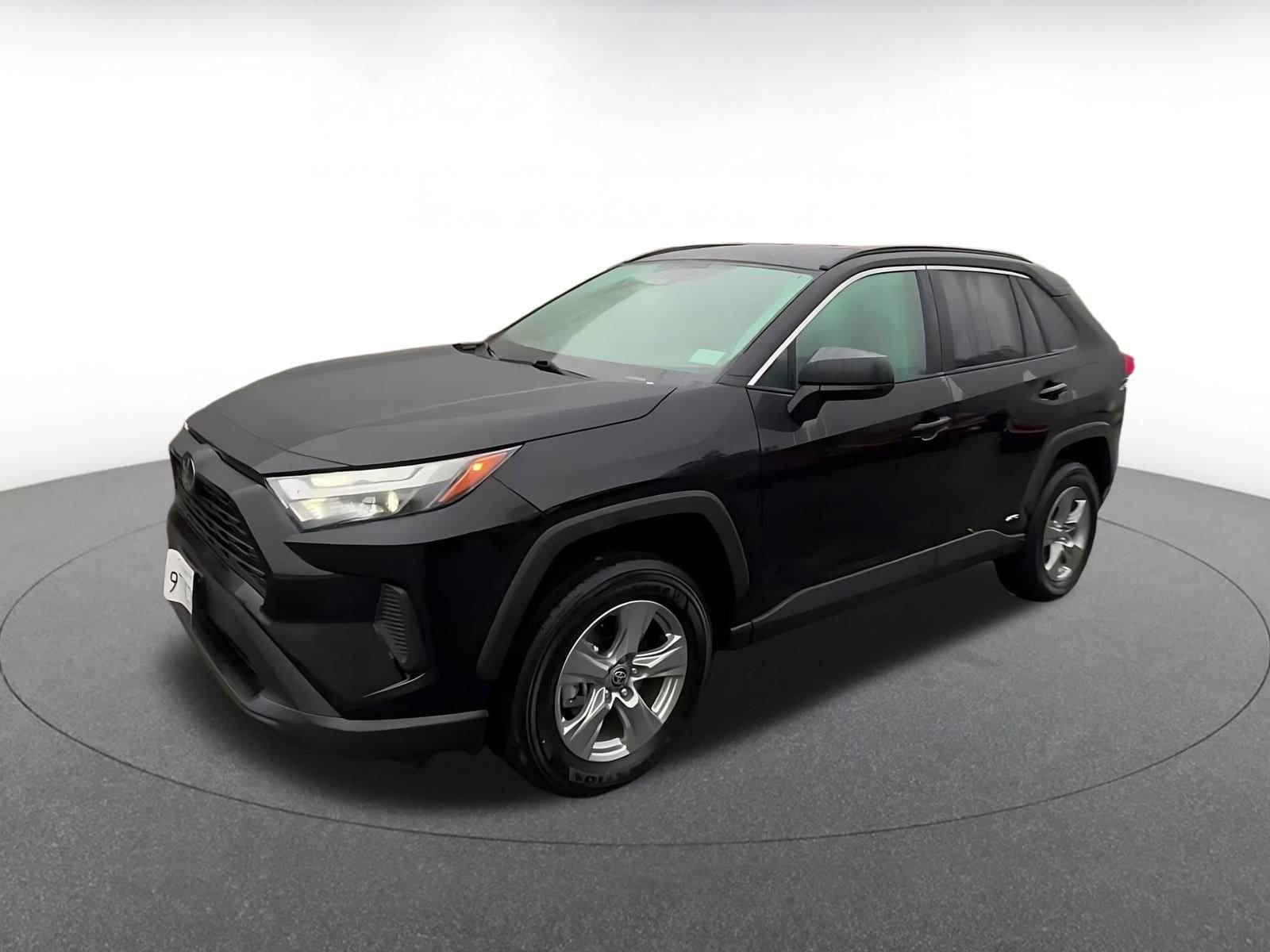 Thumbnail: 2025 Toyota RAV4 - 8