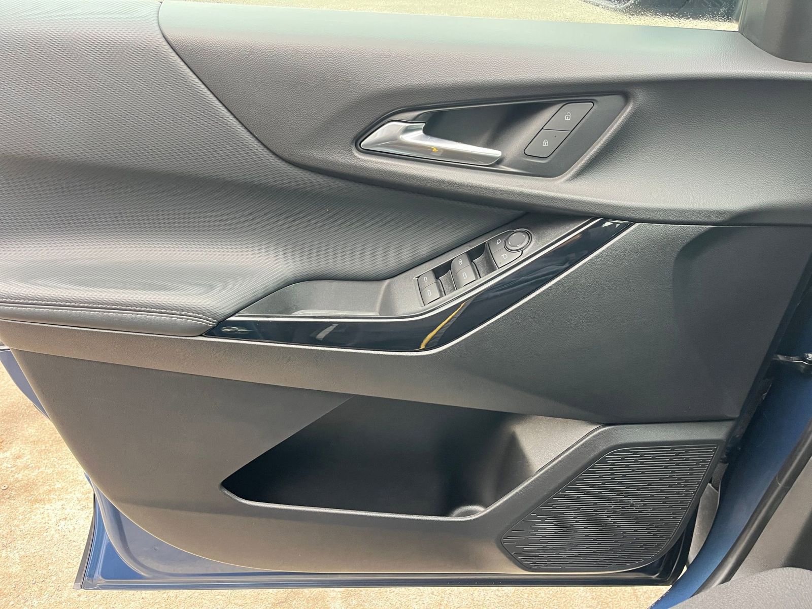 Thumbnail: 2025 Chevrolet Equinox - 20