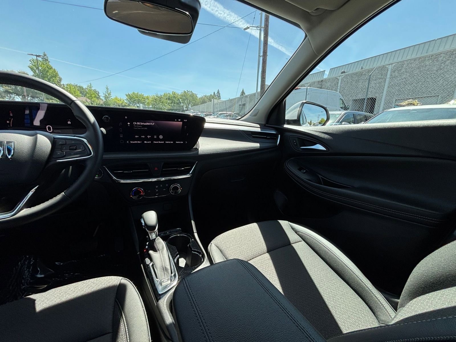 Thumbnail: 2025 Buick Encore GX - 34