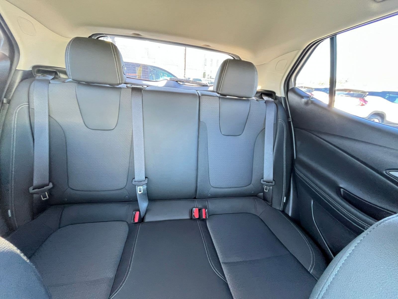 Thumbnail: 2025 Buick Encore GX - 35