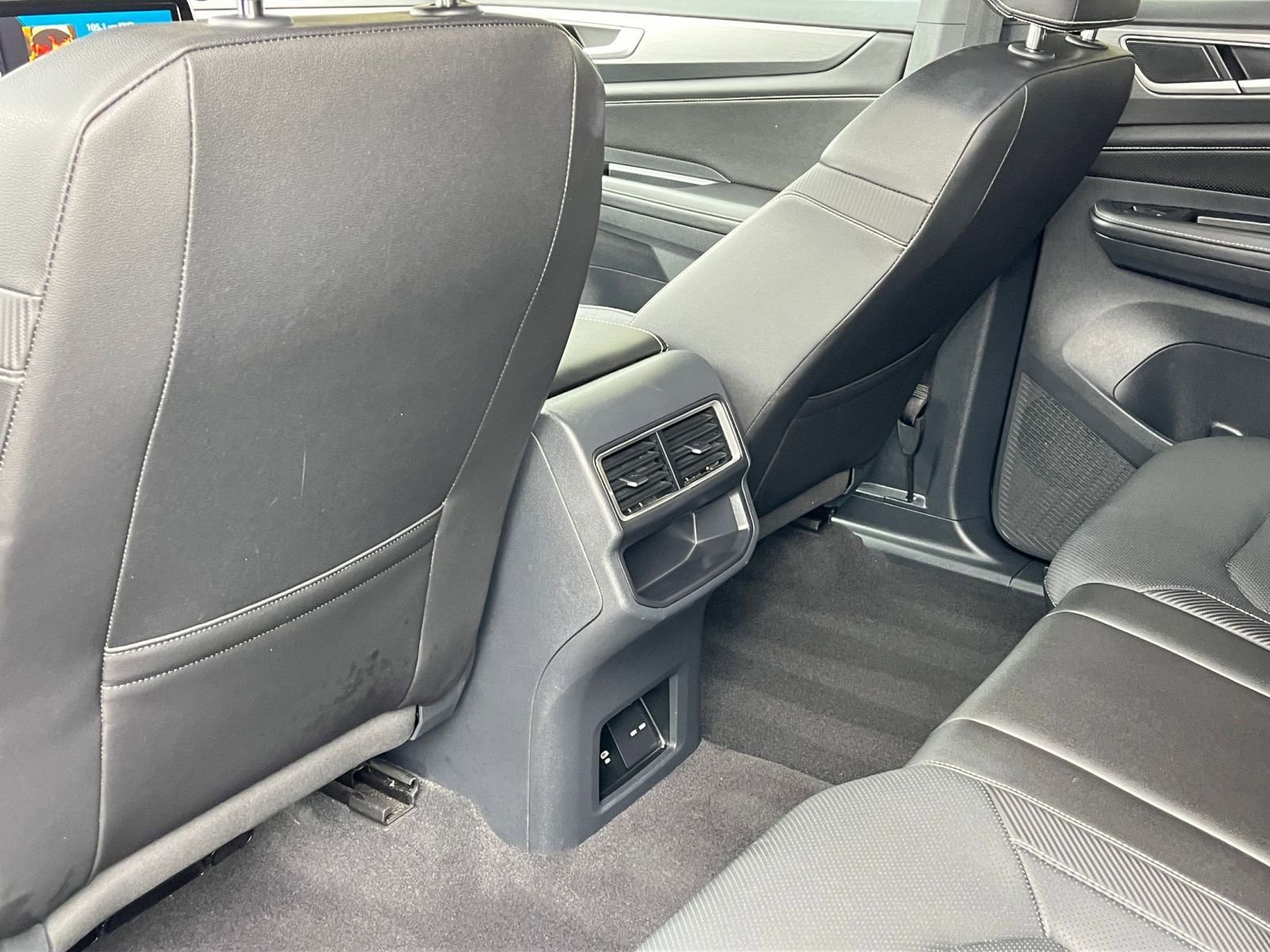 Thumbnail: 2025 Volkswagen Atlas - 25