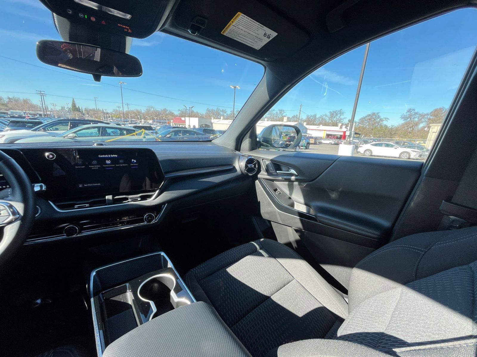 Thumbnail: 2025 Chevrolet Equinox - 34