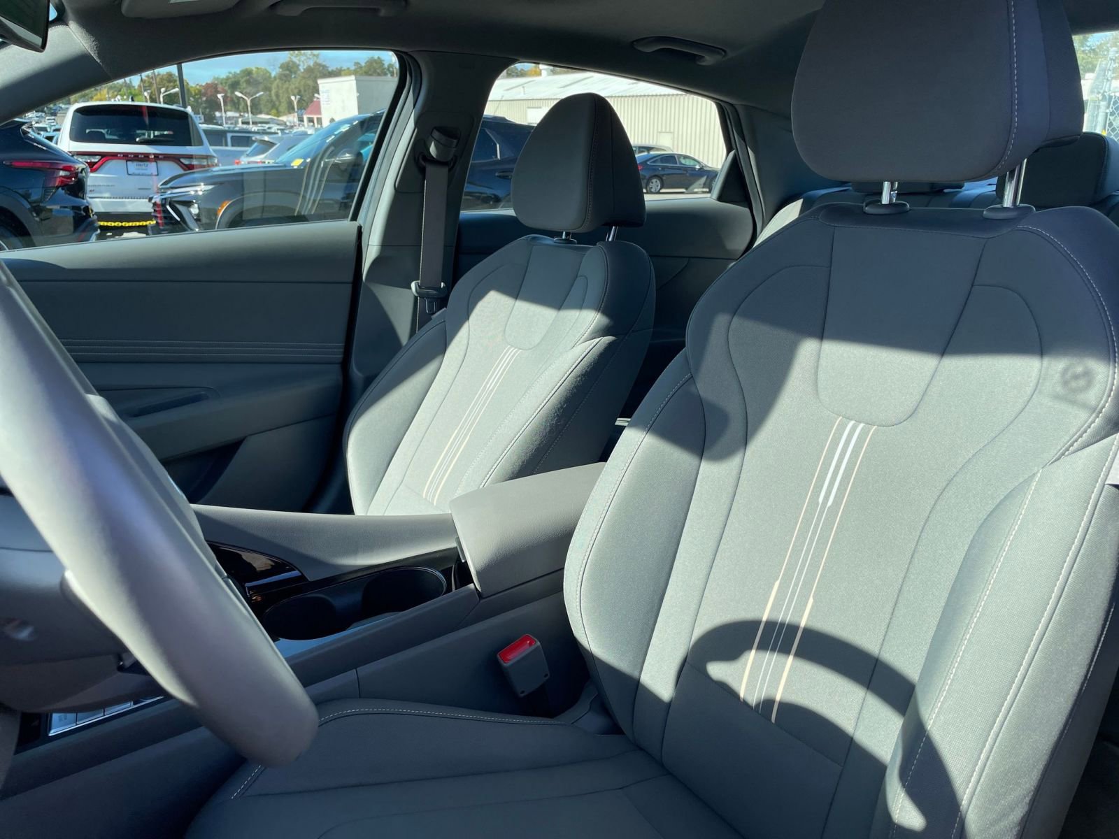 Thumbnail: 2025 Hyundai Elantra - 34