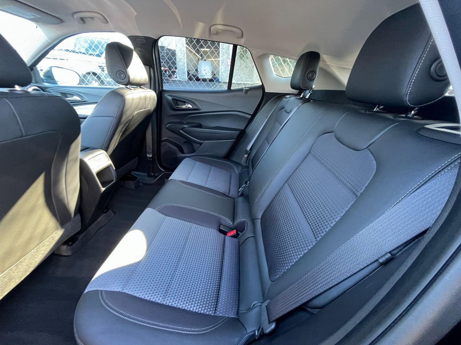 Thumbnail: 2025 Chevrolet Trax - 23