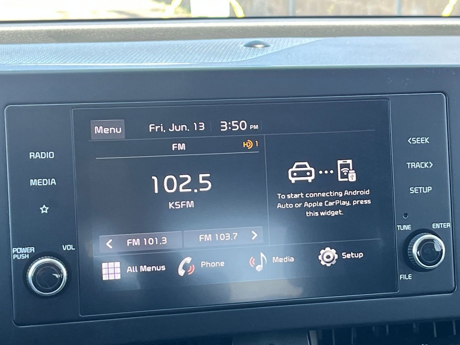 2024 Kia Sportage LX 21
