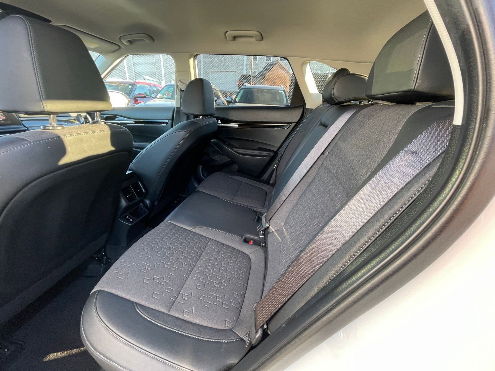 Thumbnail: 2025 Kia Seltos - 27