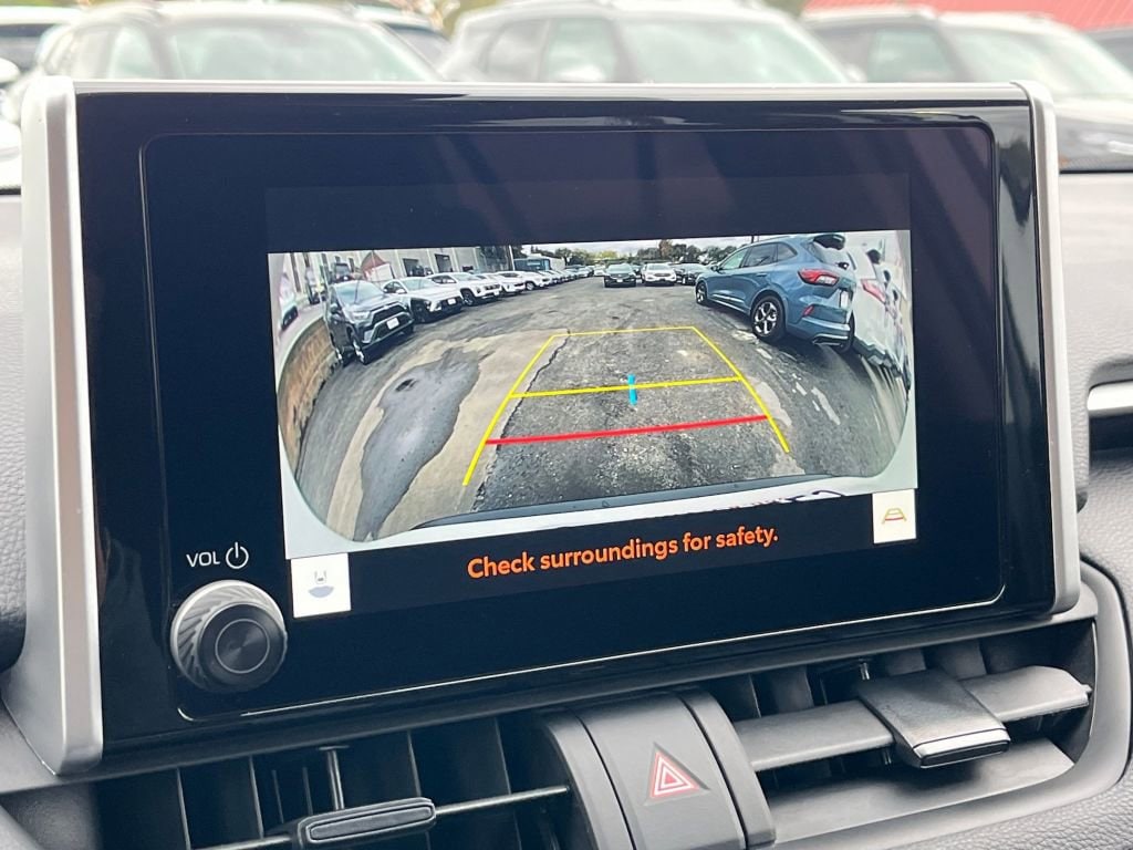 Thumbnail: 2025 Toyota RAV4 - 25