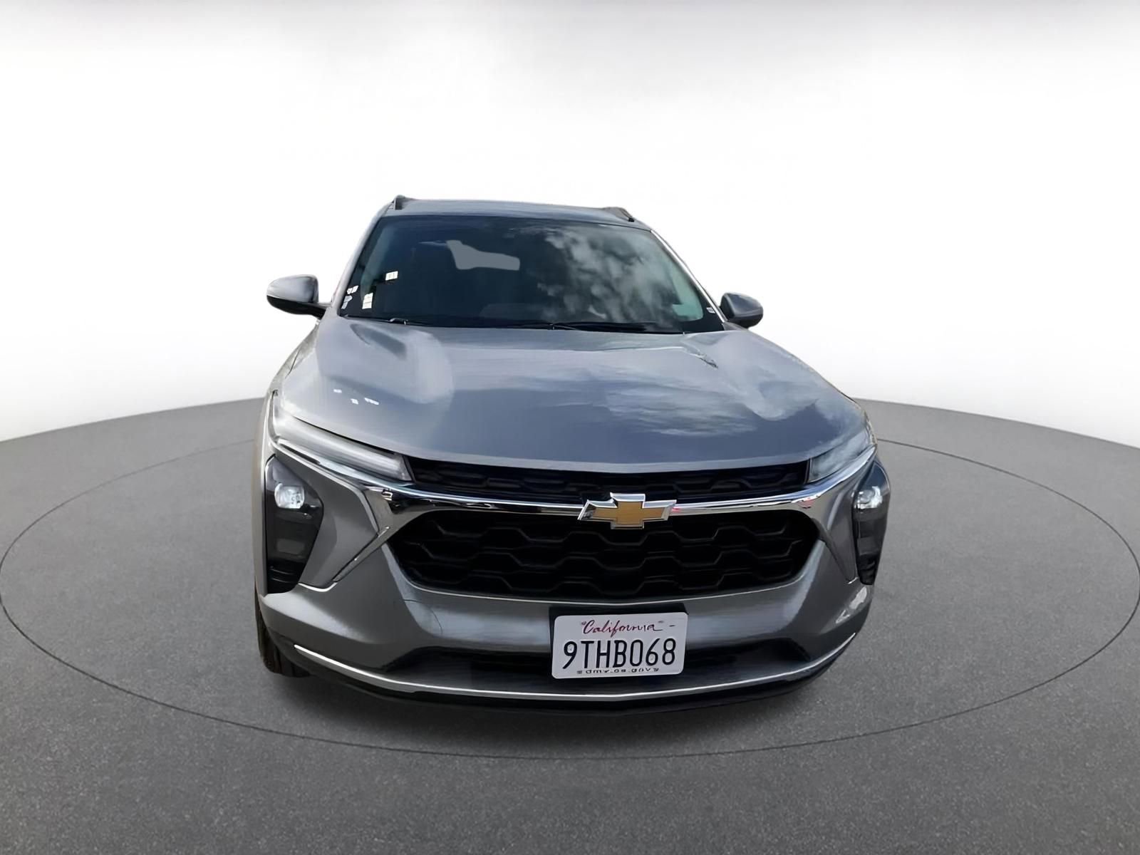 Thumbnail: 2025 Chevrolet Trax - 4